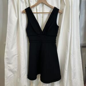 cinq a sept little black dress size 6. brand new with tags aurora dress